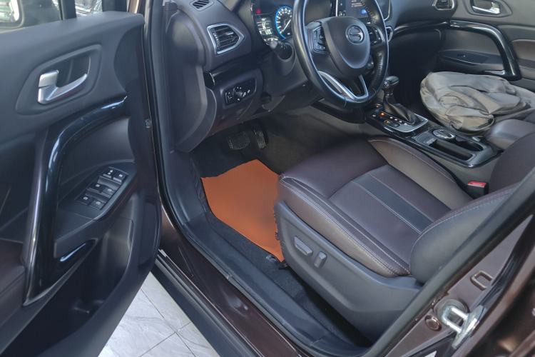 Used GAC Trumpchi GS4 2018 235T Automatic Two-Wheel Drive Luxury Smart Connectivity Version Driver Seat