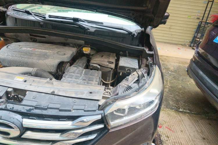 Used GAC Trumpchi GS4 2018 235T Automatic Two-Wheel-Drive Supreme Edition Engine Bay Left