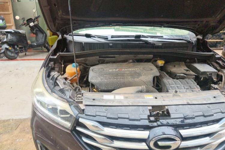 Used GAC Trumpchi GS4 2018 235T Automatic Two-Wheel-Drive Supreme Edition Engine Bay Right