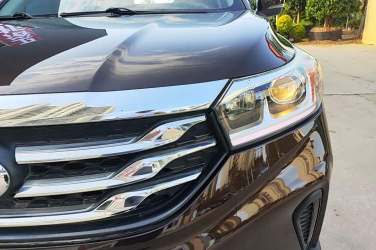 Used GAC Trumpchi GS4 2018 200T Manual Two-Wheel Drive Elite Edition Left Front Headlight