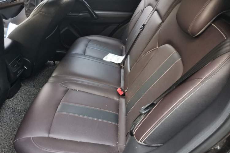 Used GAC Trumpchi GS4 2018 235T Automatic Two-Wheel Drive Elite Edition Left Rear Seat