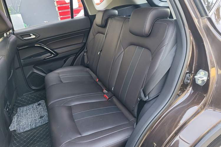 Used GAC Trumpchi GS4 2018 200T Manual Two-Wheel Drive Elite Edition Left Rear Seat