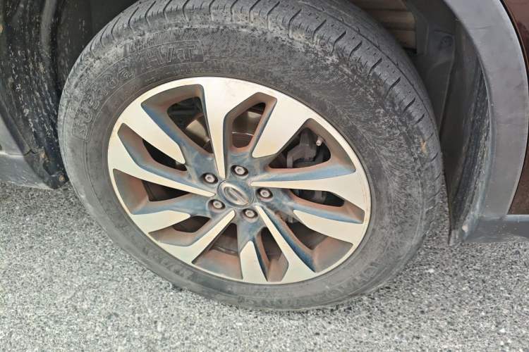 Used GAC Trumpchi GS4 2018 200T G-DCT Two-Wheel Drive Elite Edition Right Front Wheel Hub