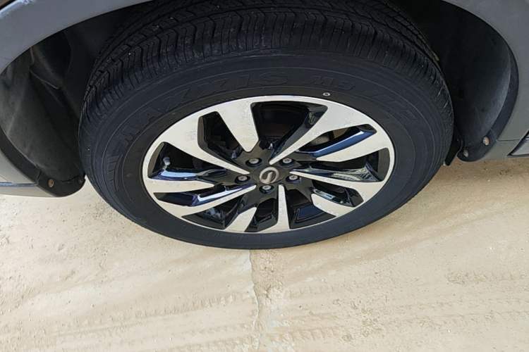 Used GAC Trumpchi GS4 2018 200T Manual Two-Wheel Drive Elite Edition Right Rear Wheel Hub