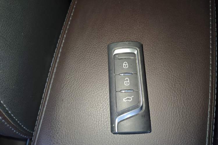 Used GAC Trumpchi GS4 2018 235T Automatic Two-Wheel Drive Luxury Smart Connectivity Version Vehicle Key