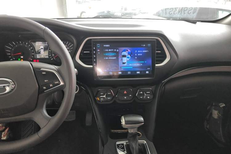 Used GAC Trumpchi GS4 2018 235T Automatic Two-Wheel Drive Elite Edition Audio And AC Panel