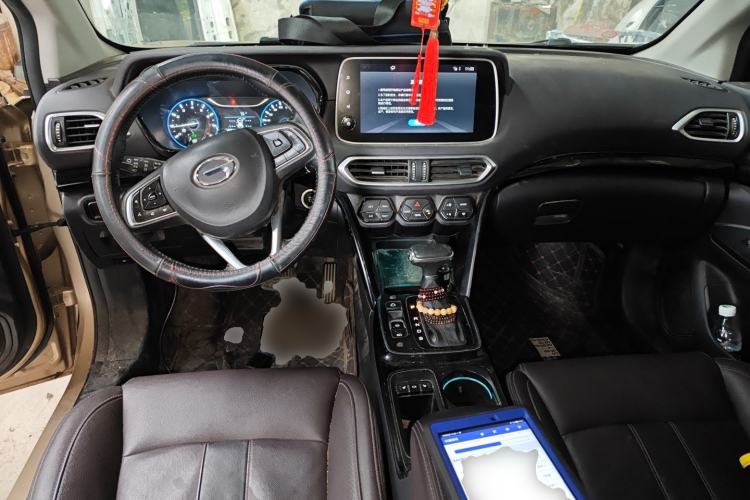 Used GAC Trumpchi GS4 2018 235T Automatic Two-Wheel-Drive Supreme Edition Center Console