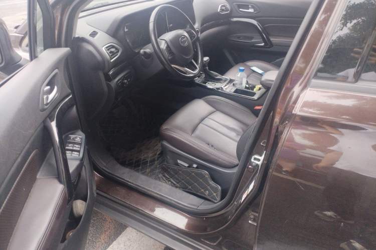 Used GAC Trumpchi GS4 2018 235T Automatic Two-Wheel Drive Luxury Smart Connectivity Version Driver Seat