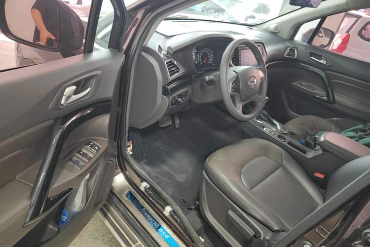 Used GAC Trumpchi GS4 2018 235T Automatic Two-Wheel Drive Elite Edition Driver Seat
