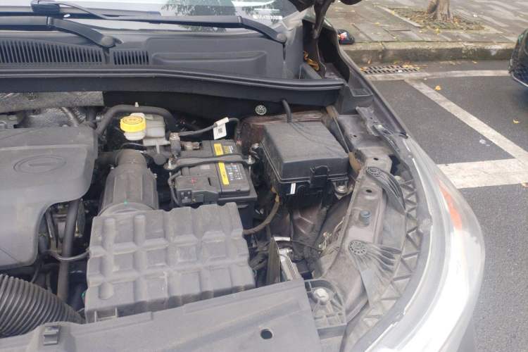 Used GAC Trumpchi GS4 2018 235T Automatic Two-Wheel Drive Luxury Smart Connectivity Version Engine Bay Left