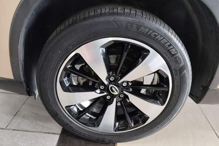 Used GAC Trumpchi GS4 2018 235T Automatic Two-Wheel Drive Luxury Smart Connectivity Millionth Anniversary Edition Exterior 4