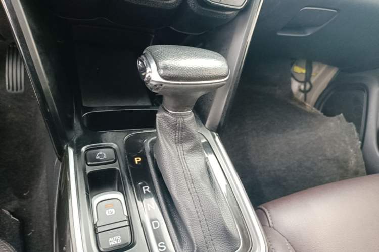 Used GAC Trumpchi GS4 2018 235T Automatic Two-Wheel Drive Luxury Smart Connectivity Version Gear Lever