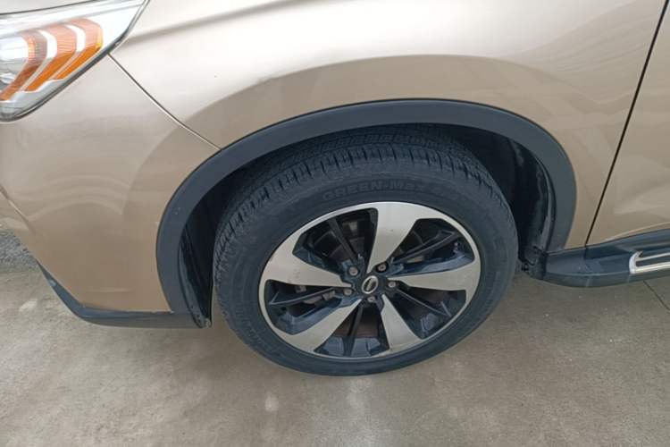 Used GAC Trumpchi GS4 2018 235T Automatic Two-Wheel Drive Luxury Smart Connectivity Version Left Front Wheel Hub