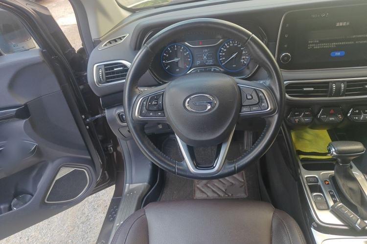 Used GAC Trumpchi GS4 2018 235T Automatic Two-Wheel Drive Luxury Smart Connectivity Millionth Anniversary Edition Steering Wheel