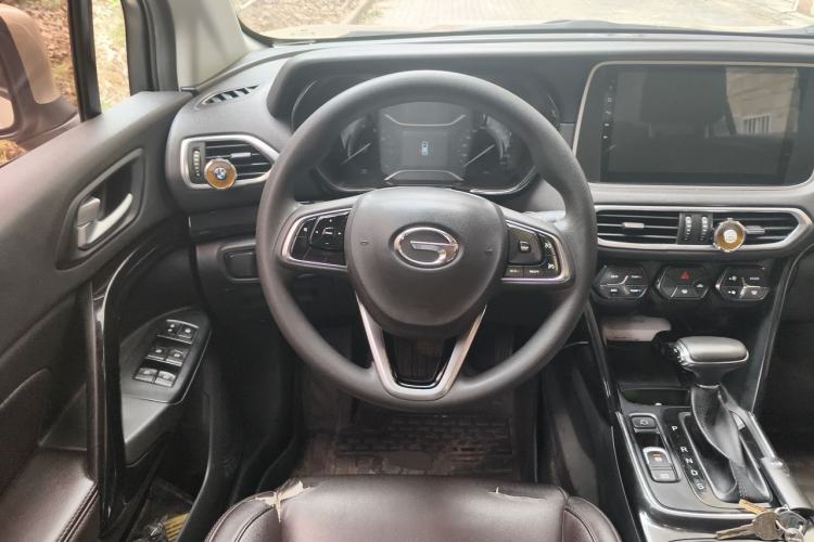 Used GAC Trumpchi GS4 2018 235T Automatic Two-Wheel Drive Elite Millionth Anniversary Edition Steering Wheel