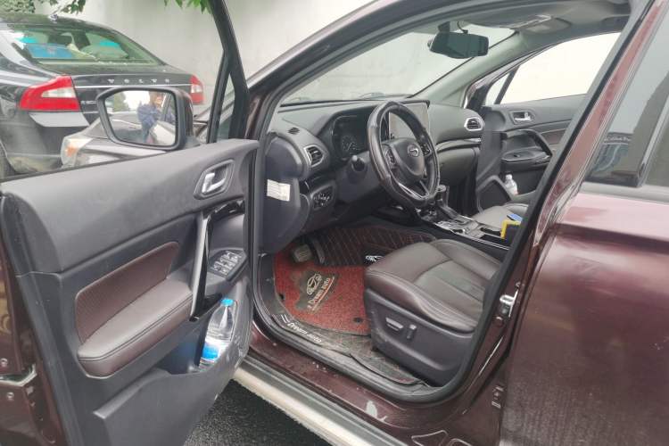 Used GAC Trumpchi GS4 2018 235T Automatic Two-Wheel Drive Luxury Smart Connectivity Version Driver Seat