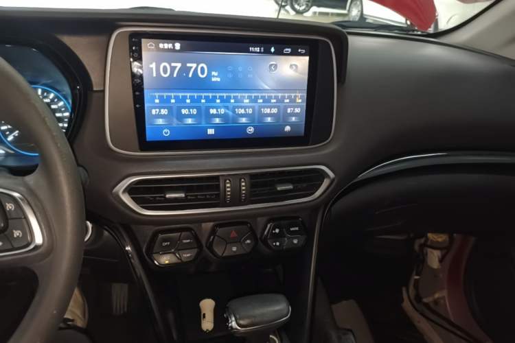 Used GAC Trumpchi GS4 2018 235T Automatic Two-Wheel Drive Elite Edition Audio And AC Panel