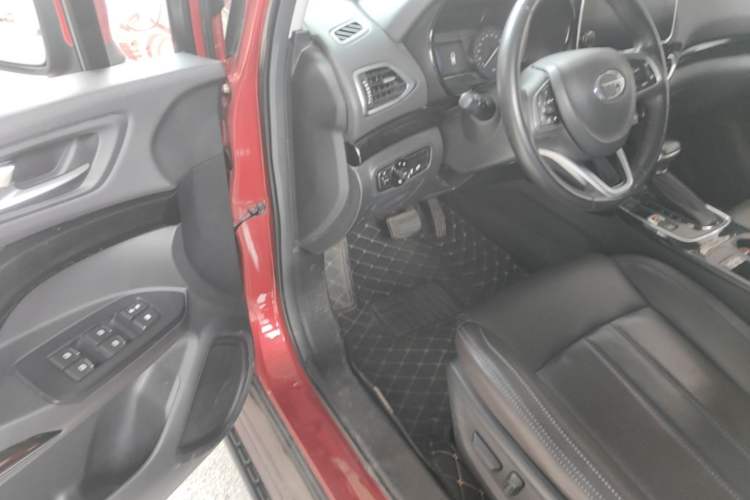 Used GAC Trumpchi GS4 2018 235T Automatic Two-Wheel Drive Luxury Smart Connectivity Version Driver Seat