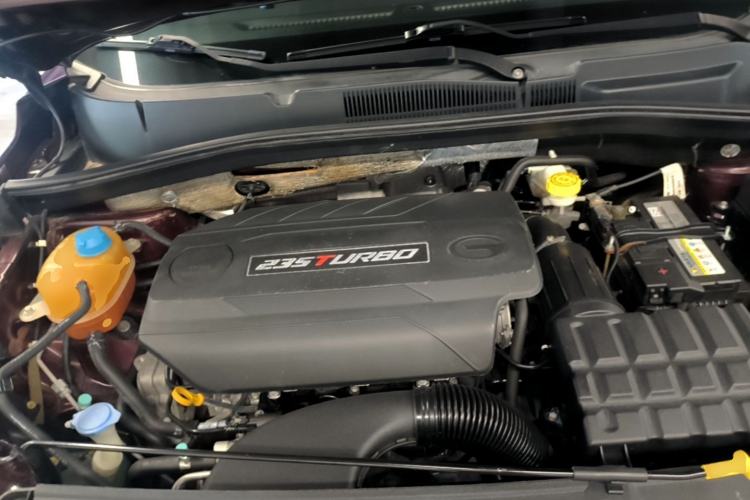 Used GAC Trumpchi GS4 2018 235T Automatic Two-Wheel Drive Luxury Smart Connectivity Version Engine Bay