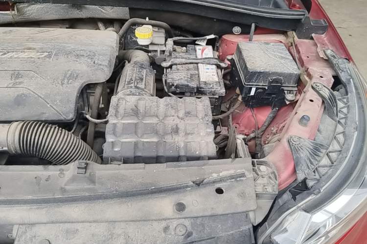 Used GAC Trumpchi GS4 2018 235T Automatic Two-Wheel Drive Elite Edition Engine Bay Left