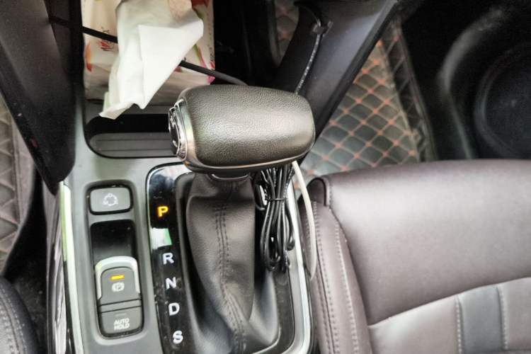 Used GAC Trumpchi GS4 2018 235T Automatic Two-Wheel Drive Luxury Smart Connectivity Millionth Anniversary Edition Gear Lever