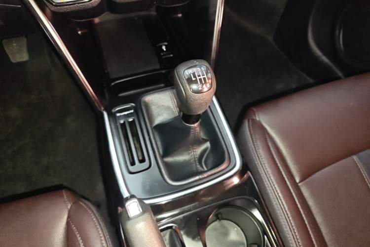 Used GAC Trumpchi GS4 2018 235T Manual Two-Wheel Drive Elite Edition Gear Lever