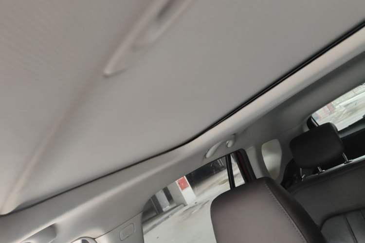 Used GAC Trumpchi GS4 2018 235T Automatic Two-Wheel Drive Luxury Smart Connectivity Version Headliner
