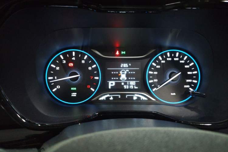 Used GAC Trumpchi GS4 2018 235T Automatic Two-Wheel Drive Luxury Smart Connectivity Version Instrument Cluster
