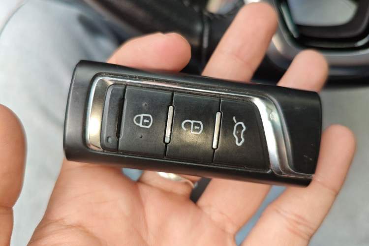 Used GAC Trumpchi GS4 2018 235T Automatic Two-Wheel Drive Luxury Smart Connectivity Version Interior 1
