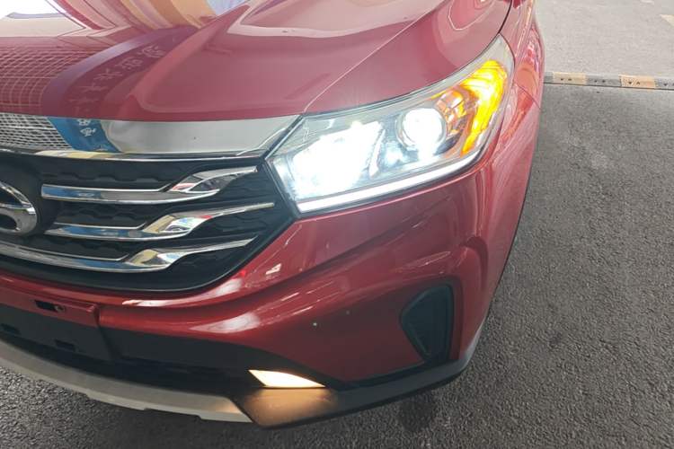 Used GAC Trumpchi GS4 2018 235T Manual Two-Wheel Drive Elite Edition Left Front Headlight