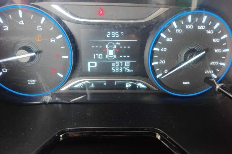 Used GAC Trumpchi GS4 2018 235T Automatic Two-Wheel Drive Luxury Smart Connectivity Version Odometer Close Up