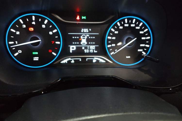Used GAC Trumpchi GS4 2018 235T Automatic Two-Wheel Drive Luxury Smart Connectivity Version Odometer Close Up