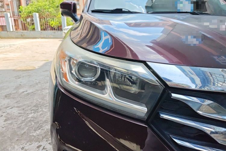 Used GAC Trumpchi GS4 2018 235T Automatic Two-Wheel Drive Luxury Smart Connectivity Version Right Front Headlight