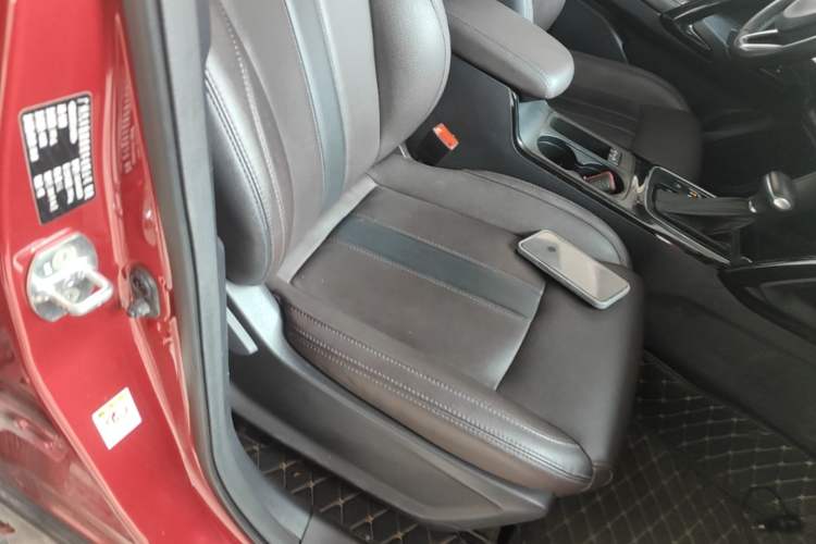 Used GAC Trumpchi GS4 2018 235T Automatic Two-Wheel Drive Luxury Smart Connectivity Version Right Front Seat