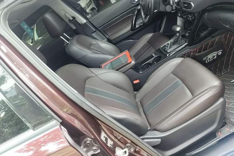 Used GAC Trumpchi GS4 2018 235T Automatic Two-Wheel Drive Luxury Smart Connectivity Version Right Front Seat