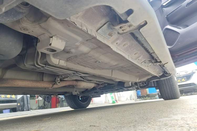 Used GAC Trumpchi GS4 2018 235T Automatic Two-Wheel Drive Luxury Smart Connectivity Version Right Side Sill