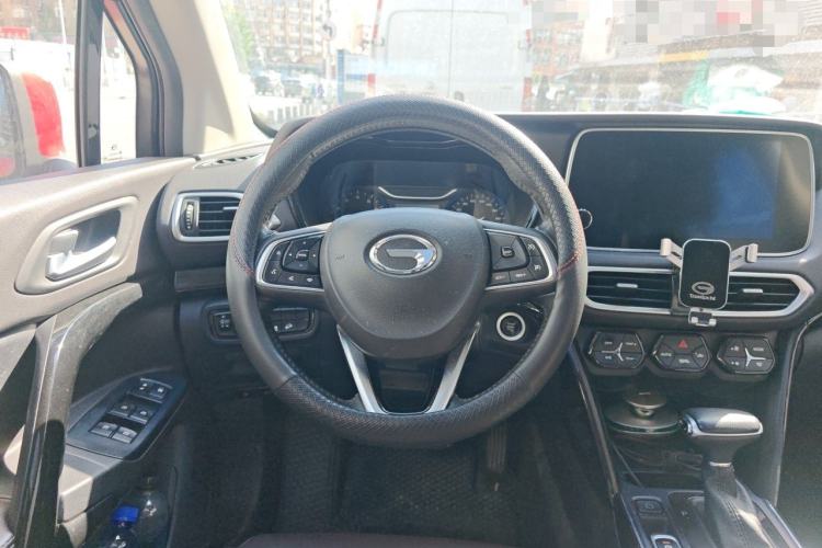 Used GAC Trumpchi GS4 2018 235T Automatic Two-Wheel Drive Luxury Smart Connectivity Version Steering Wheel