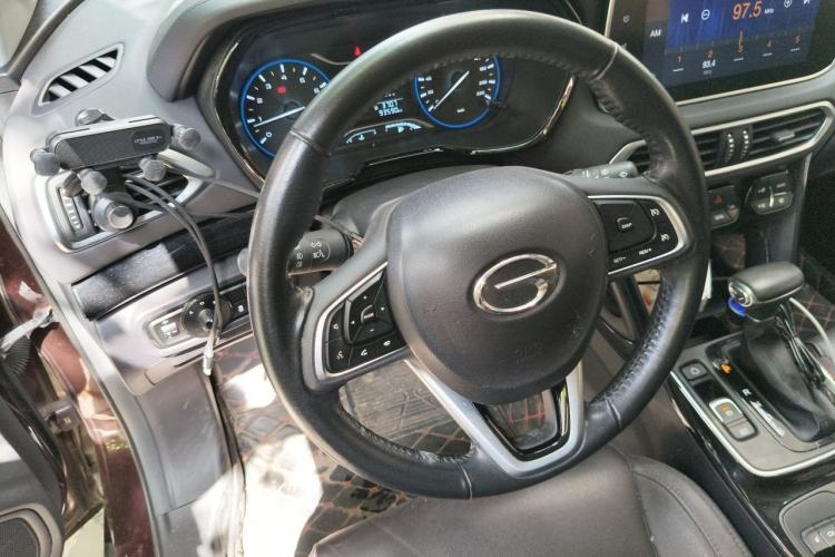 Used GAC Trumpchi GS4 2018 235T Automatic Two-Wheel Drive Luxury Smart Connectivity Millionth Anniversary Edition Steering Wheel