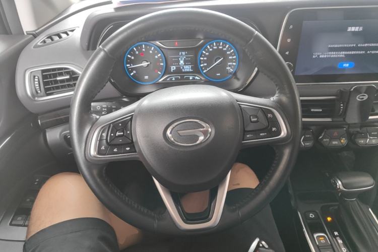 Used GAC Trumpchi GS4 2018 235T Automatic Two-Wheel Drive Luxury Smart Connectivity Version Steering Wheel