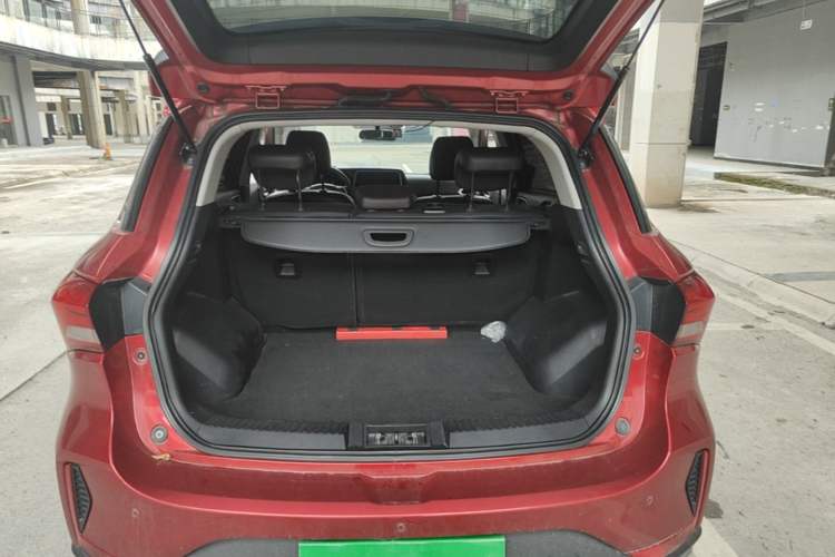 Used GAC Trumpchi GS4 2018 235T Automatic Two-Wheel Drive Luxury Smart Connectivity Version Trunk