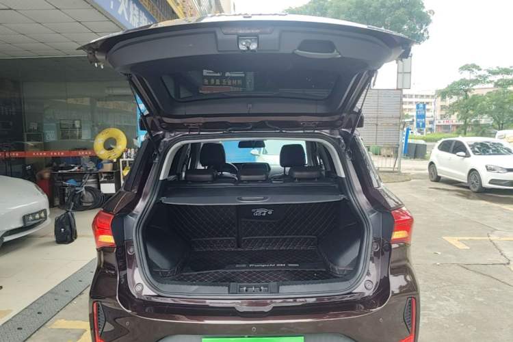Used GAC Trumpchi GS4 2018 235T Automatic Two-Wheel Drive Luxury Smart Connectivity Version Trunk