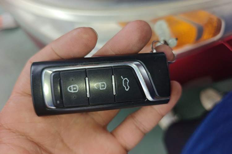 Used GAC Trumpchi GS4 2018 235T Automatic Two-Wheel Drive Luxury Smart Connectivity Version Vehicle Key