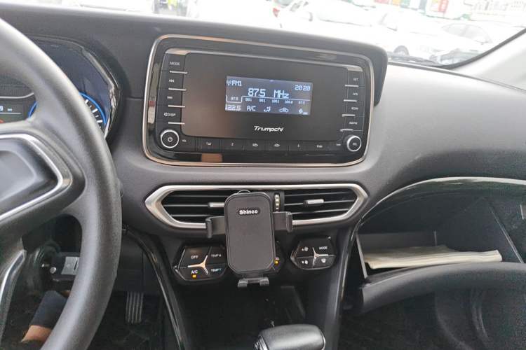Used GAC Trumpchi GS4 2018 200T G-DCT Two-Wheel Drive Comfort Edition Audio And AC Panel