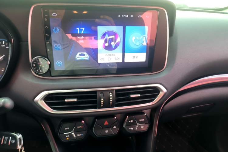 Used GAC Trumpchi GS4 2018 235T Manual Two-Wheel Drive Elite Edition Audio And AC Panel