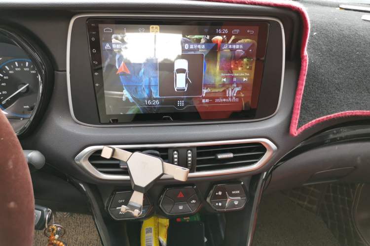 Used GAC Trumpchi GS4 2018 200T Manual Two-Wheel Drive Elite Edition Audio And AC Panel