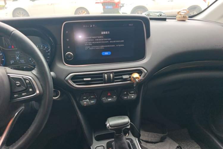 Used GAC Trumpchi GS4 2018 235T Automatic Two-Wheel Drive Luxury Smart Connectivity Version Audio And AC Panel