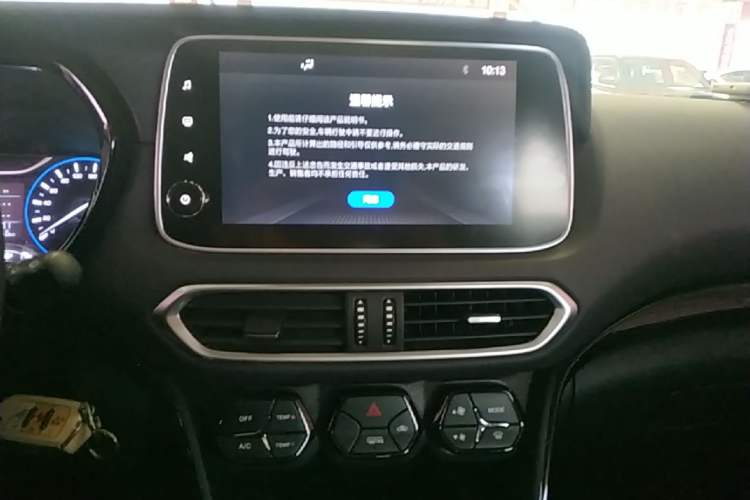 Used GAC Trumpchi GS4 2018 235T Manual Two-Wheel Drive Luxury Edition Audio And AC Panel
