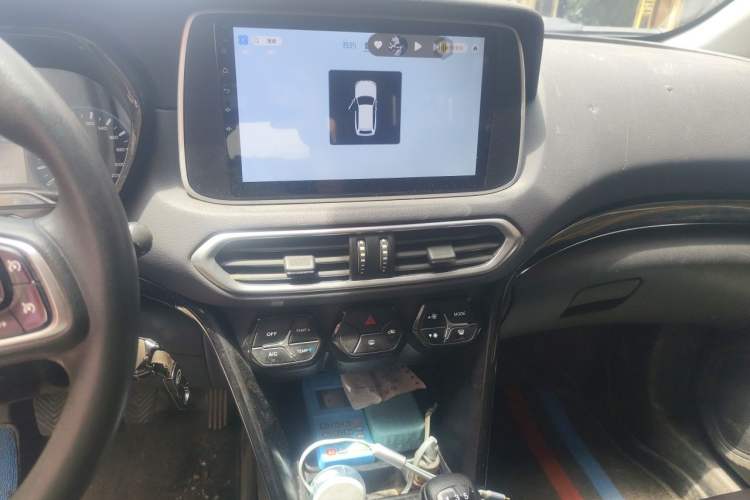 Used GAC Trumpchi GS4 2018 200T Manual Two-Wheel Drive Elite Edition Audio And AC Panel
