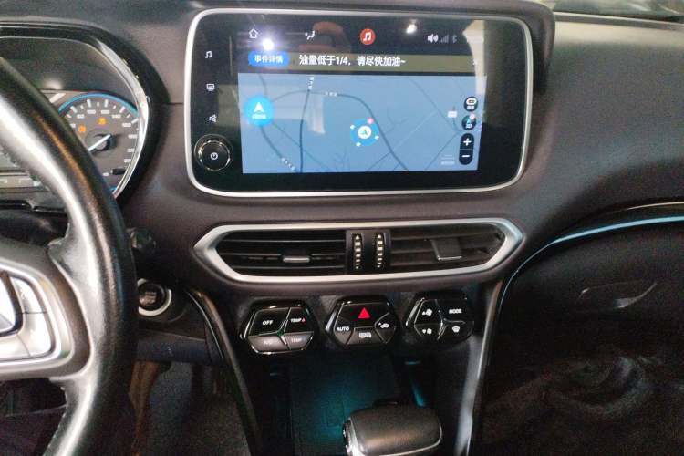 Used GAC Trumpchi GS4 2018 235T Automatic Two-Wheel-Drive Supreme Edition Audio And AC Panel