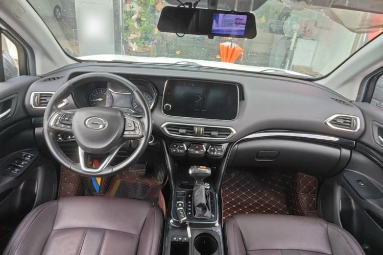 Used GAC Trumpchi GS4 2018 235T Automatic Two-Wheel Drive Luxury Smart Connectivity Version Center Console